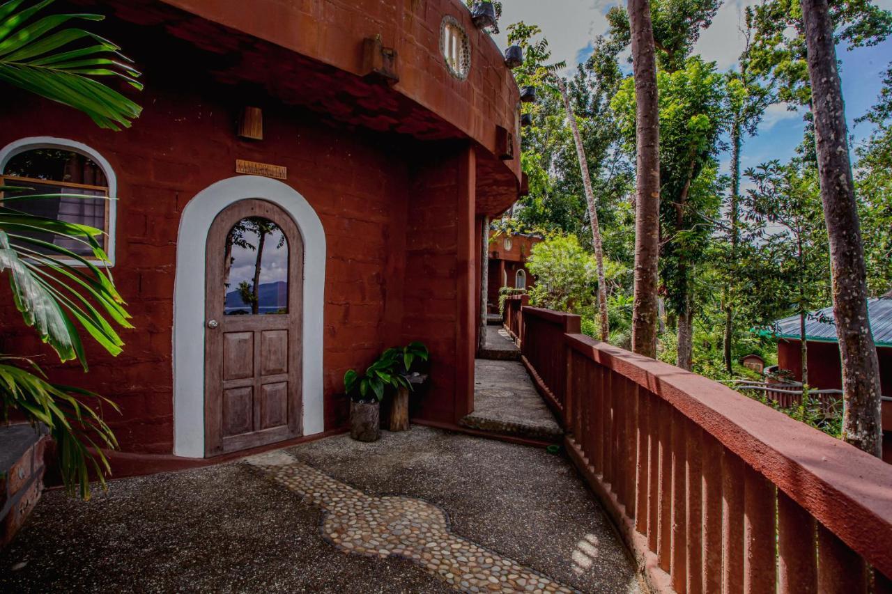 Atremaru Jungle Retreat Hotel